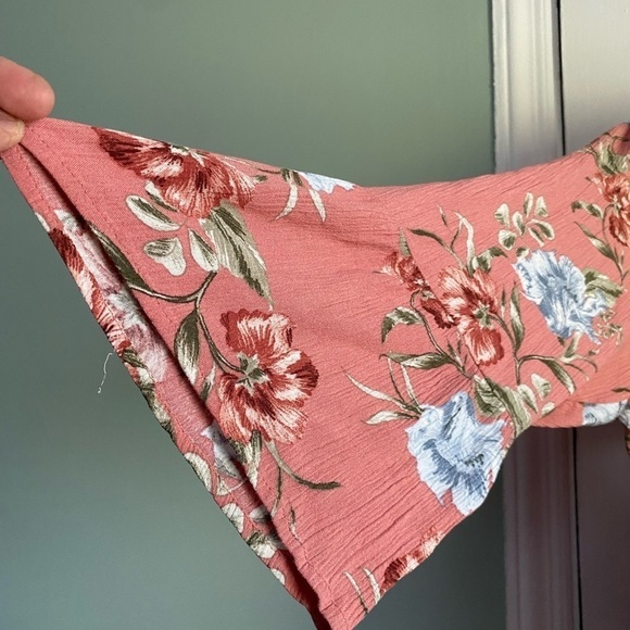 Torrid Floral Blouse with lace, tassel and bell sleeves. Size: 2X - Picture 6 of 11